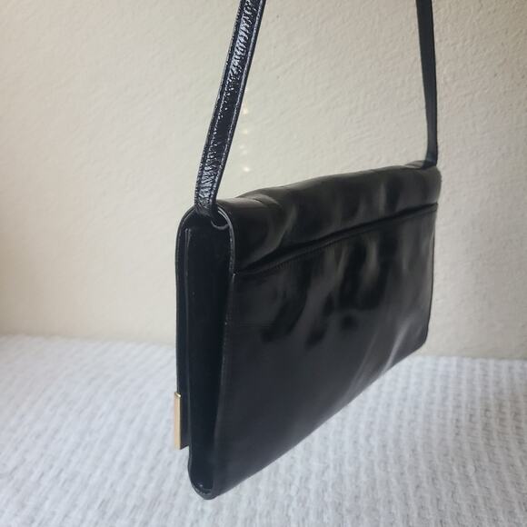 Michael Kors Black Clutch with Glossy Finish Shoulder Bag - Picture 3 of 13